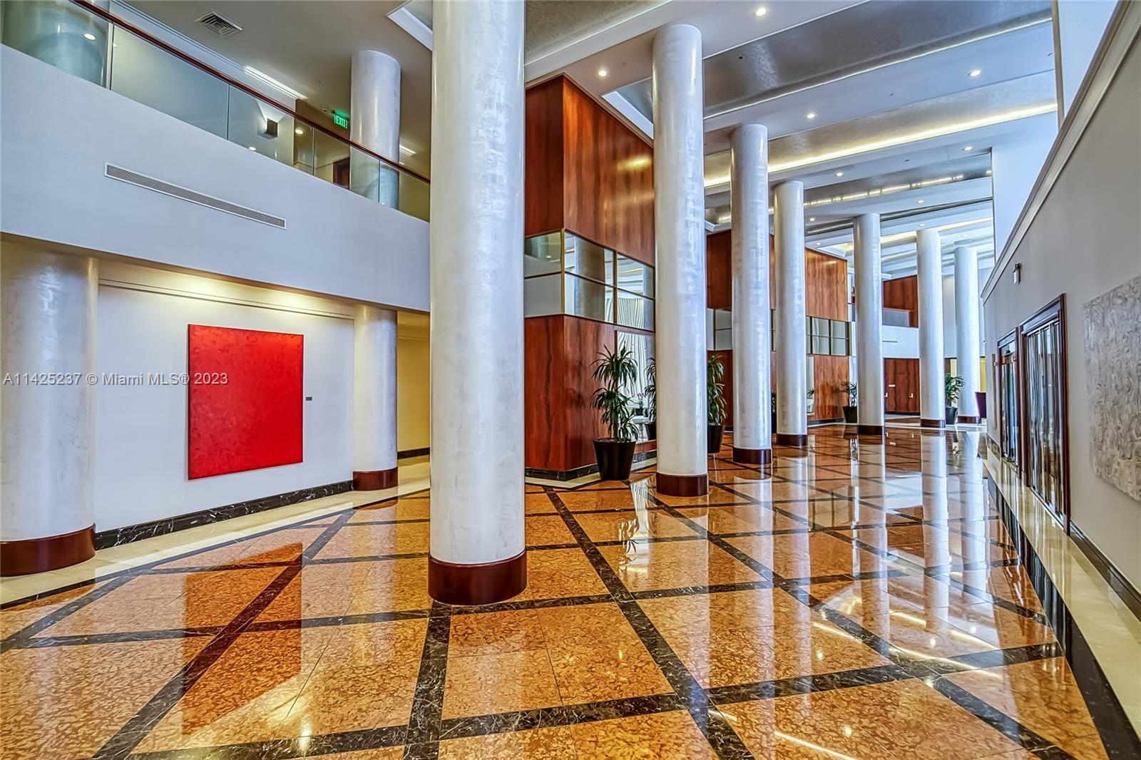 MAJESTIC TOWER AT BAL - Residential