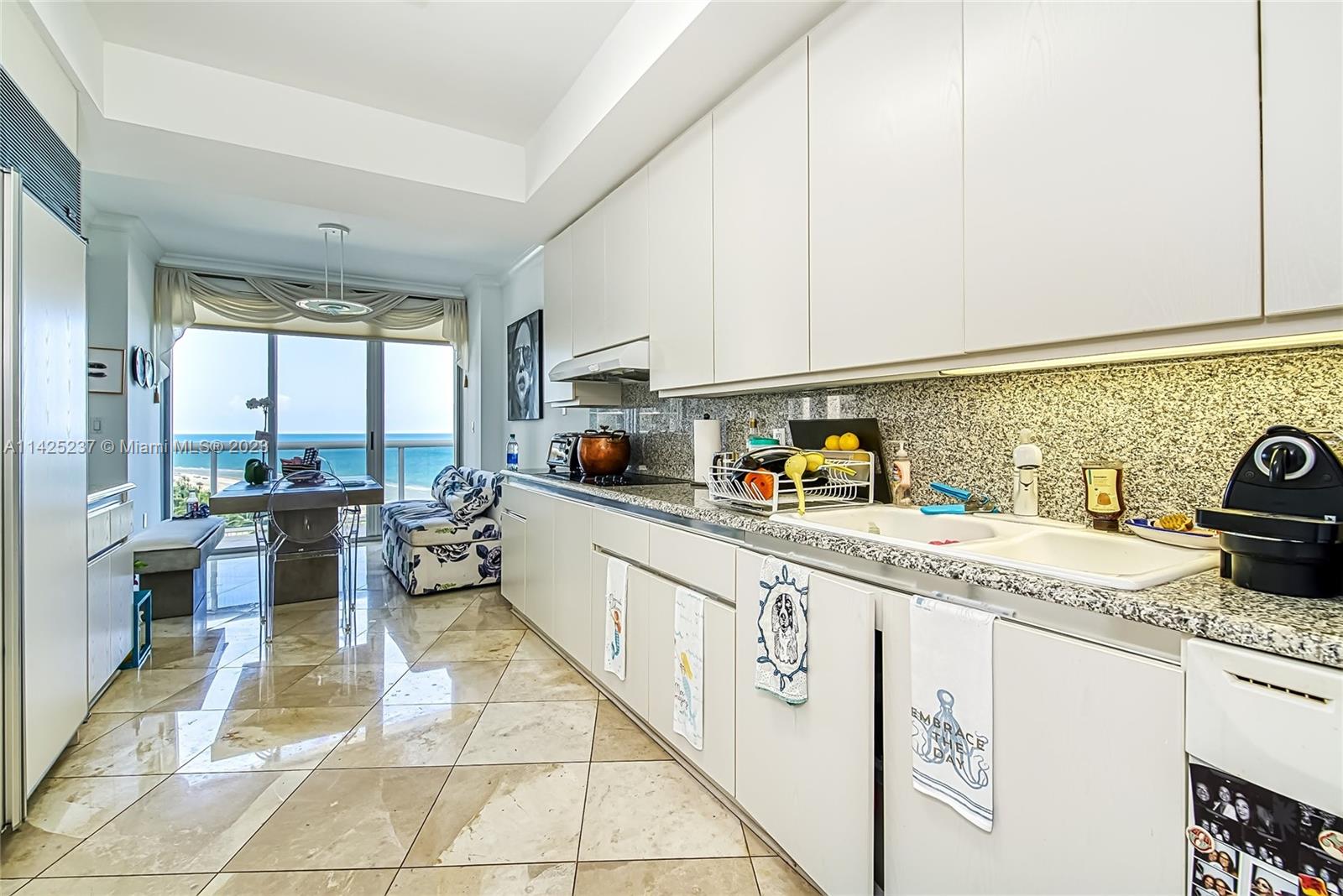 MAJESTIC TOWER AT BAL - Residential