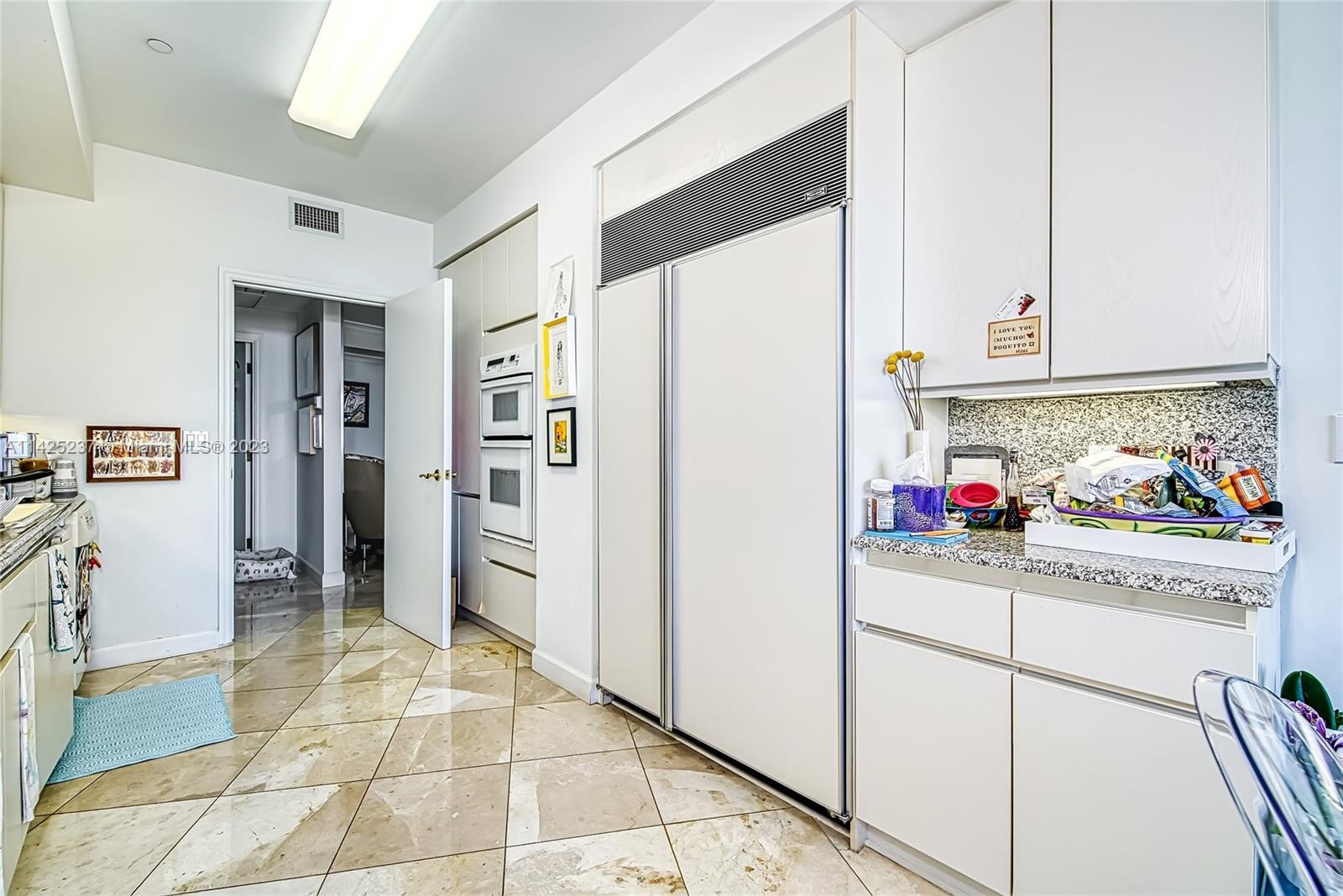 MAJESTIC TOWER AT BAL - Residential