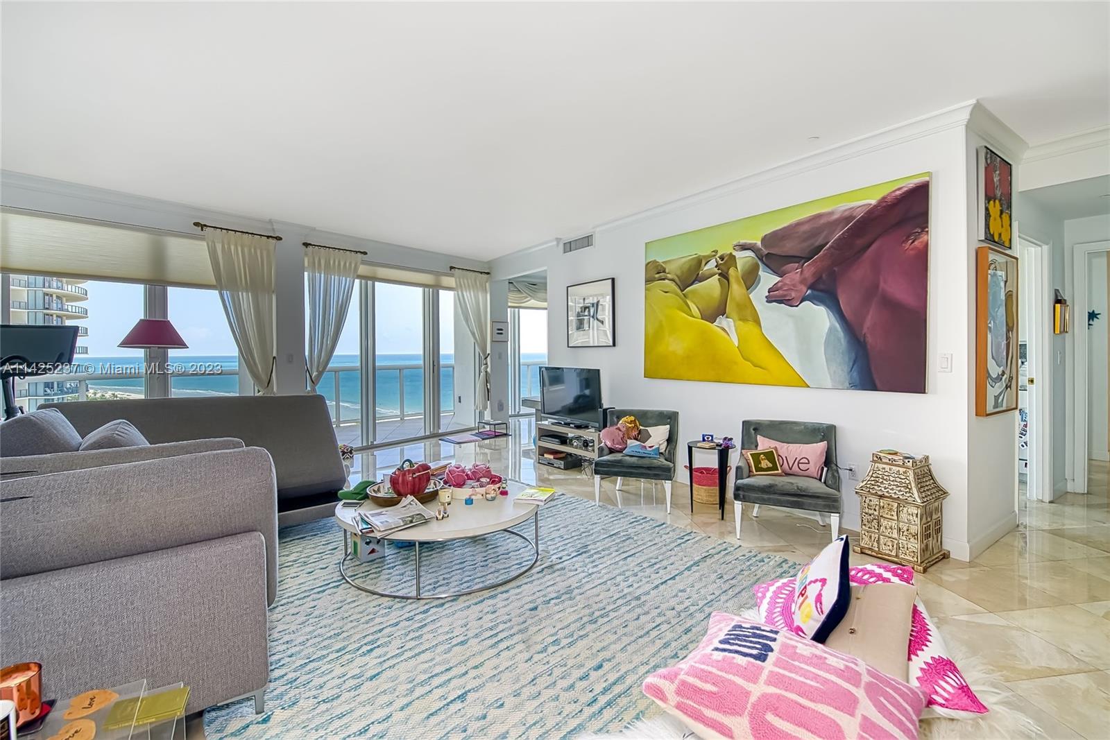 MAJESTIC TOWER AT BAL - Residential