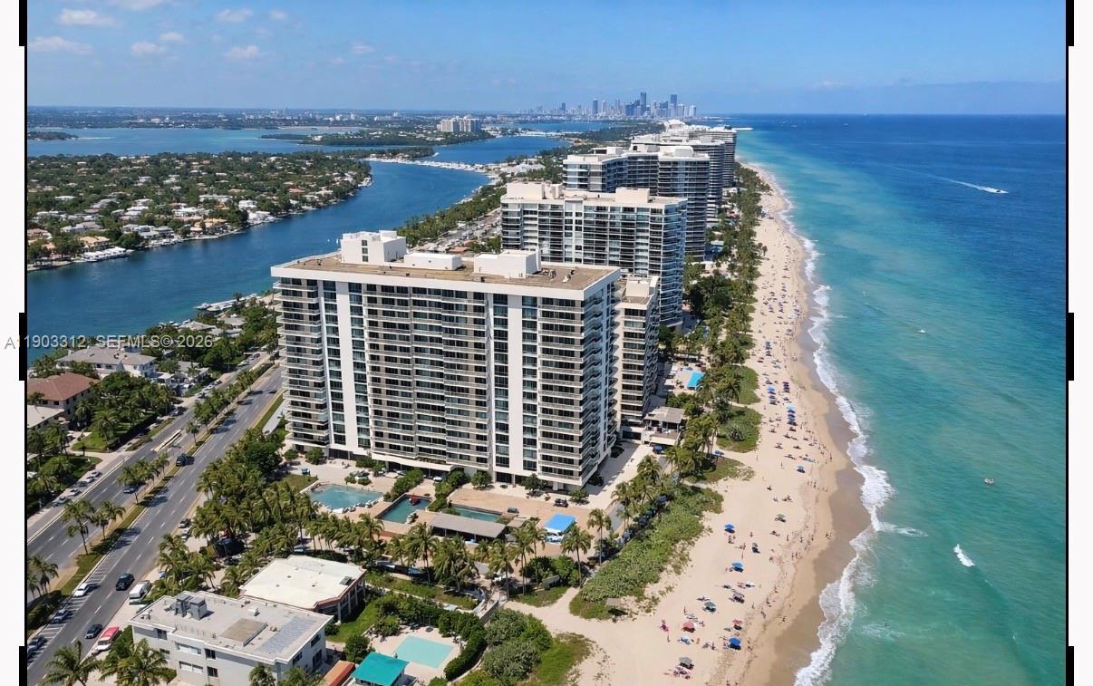 THE PLAZA OF BAL HARBOUR - Residential