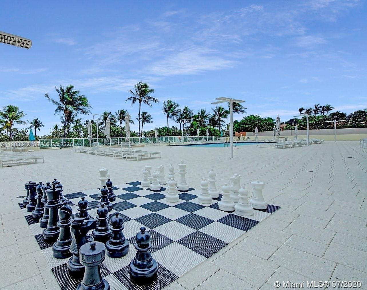 THE PLAZA OF BAL HARBOUR - Residential