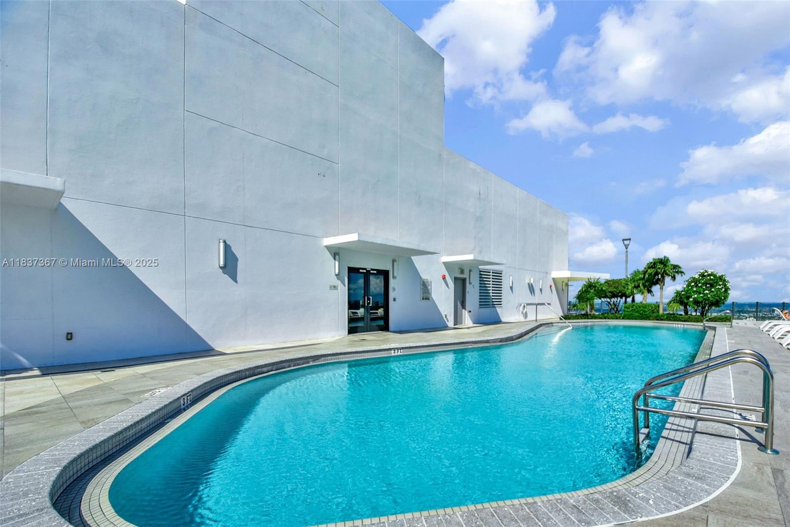 PARAISO BAYVIEWS CONDO - Residential Lease