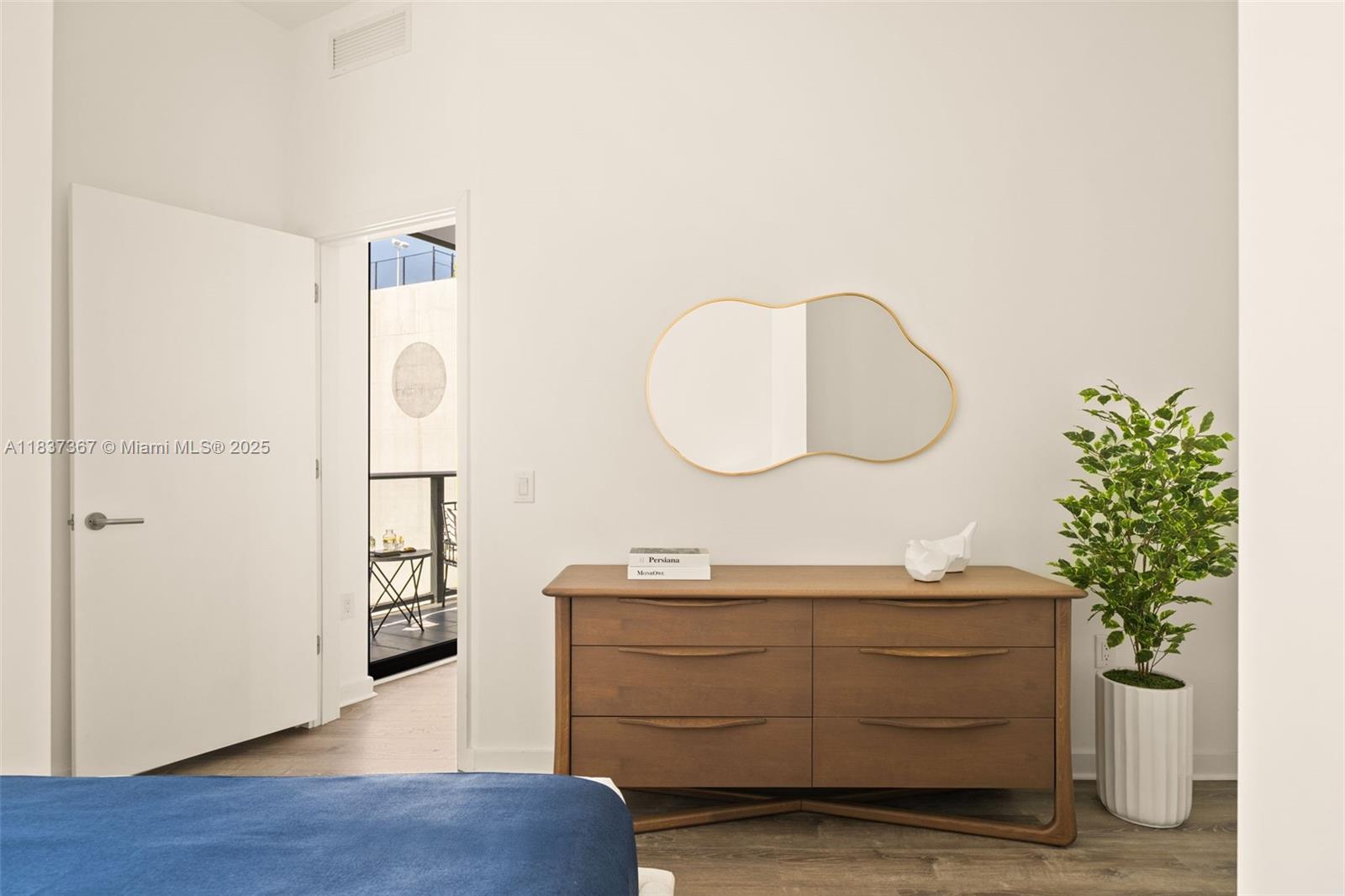 PARAISO BAYVIEWS CONDO - Residential Lease