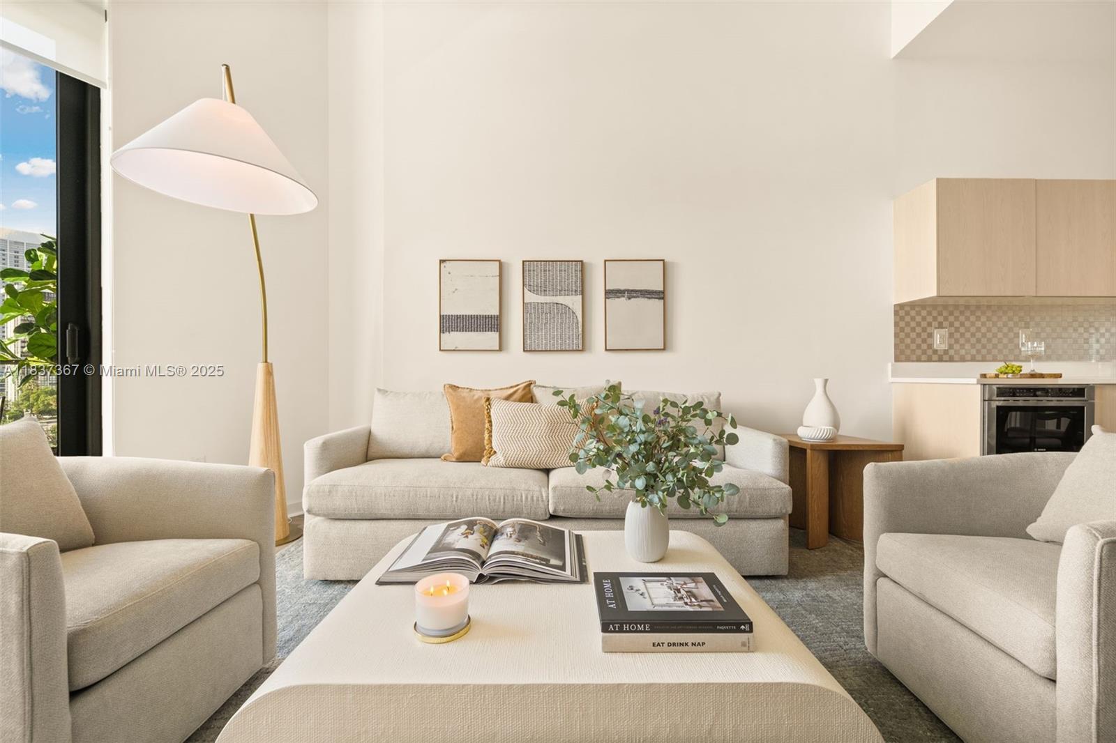501 NE 31st St 410