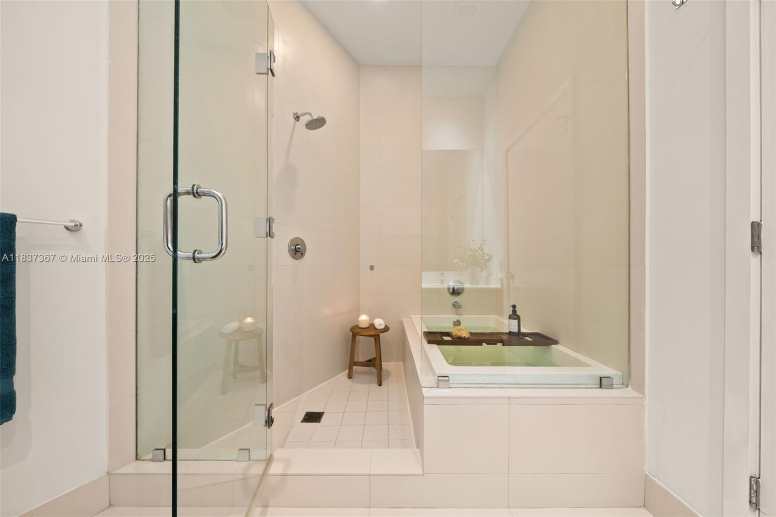 PARAISO BAYVIEWS CONDO - Residential Lease