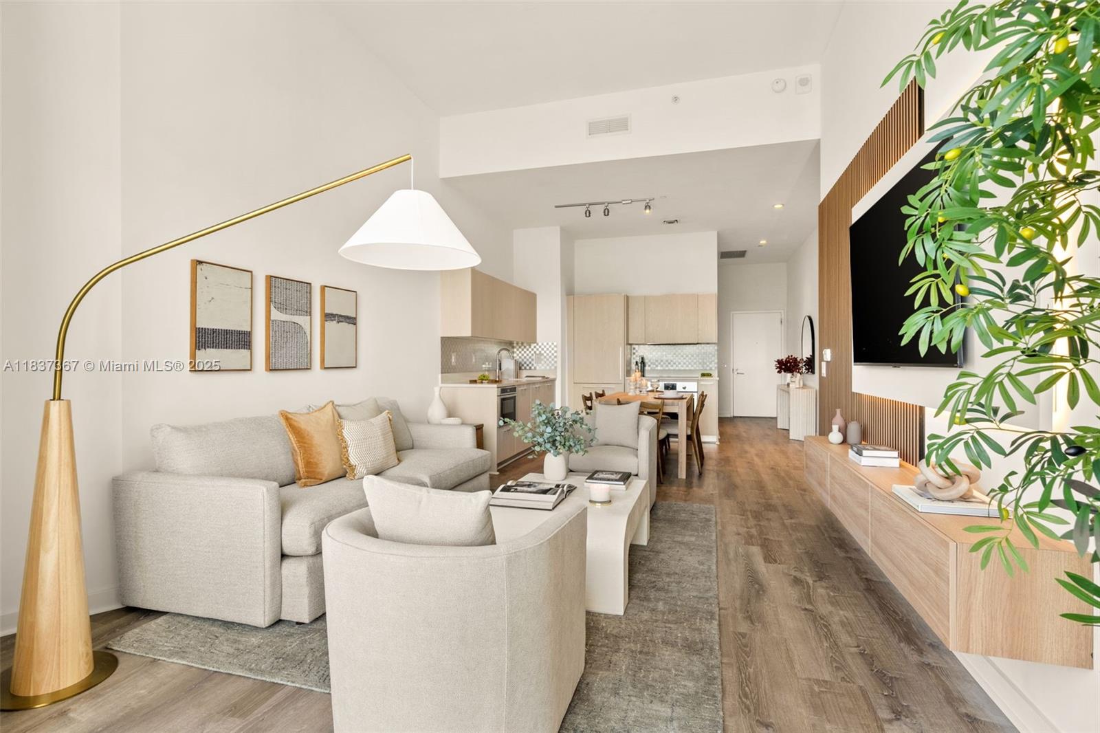 PARAISO BAYVIEWS CONDO - Residential Lease