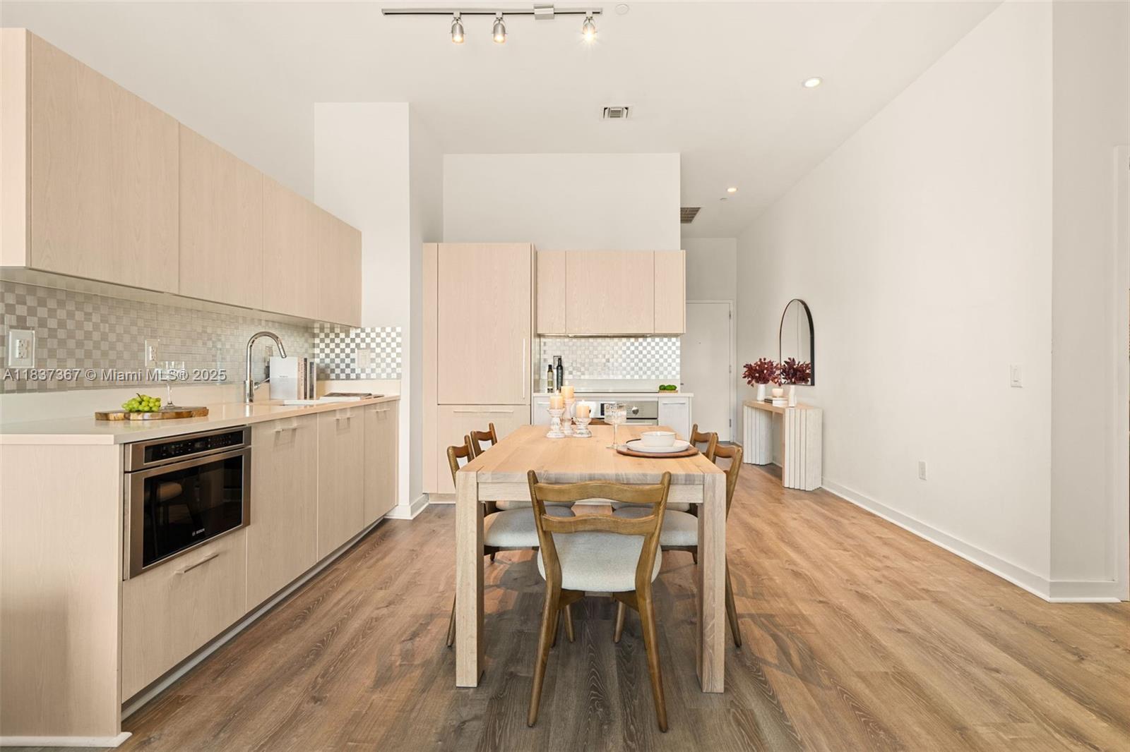 PARAISO BAYVIEWS CONDO - Residential Lease