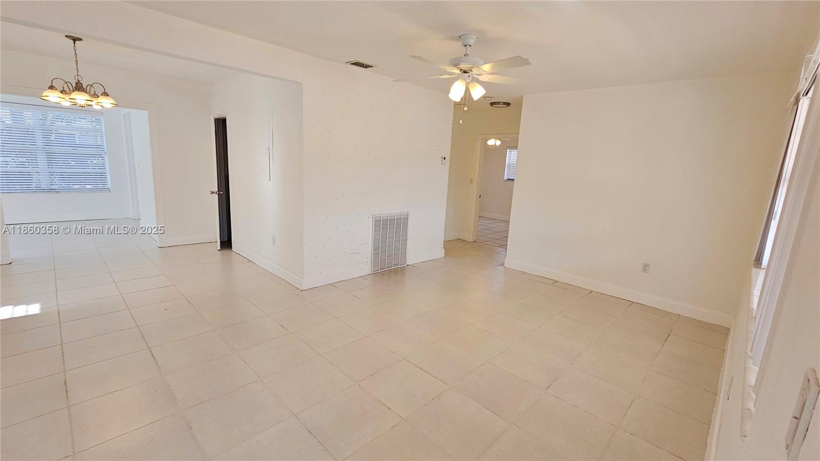 MIRAMAR SEC 11 - Residential