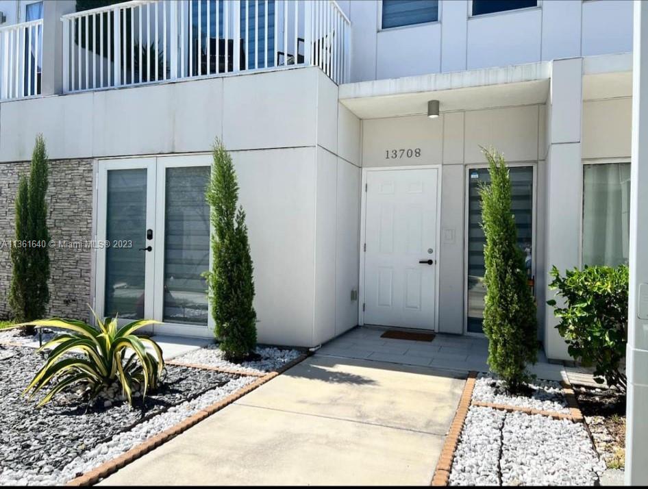 VITTORIA GARDENS - Residential