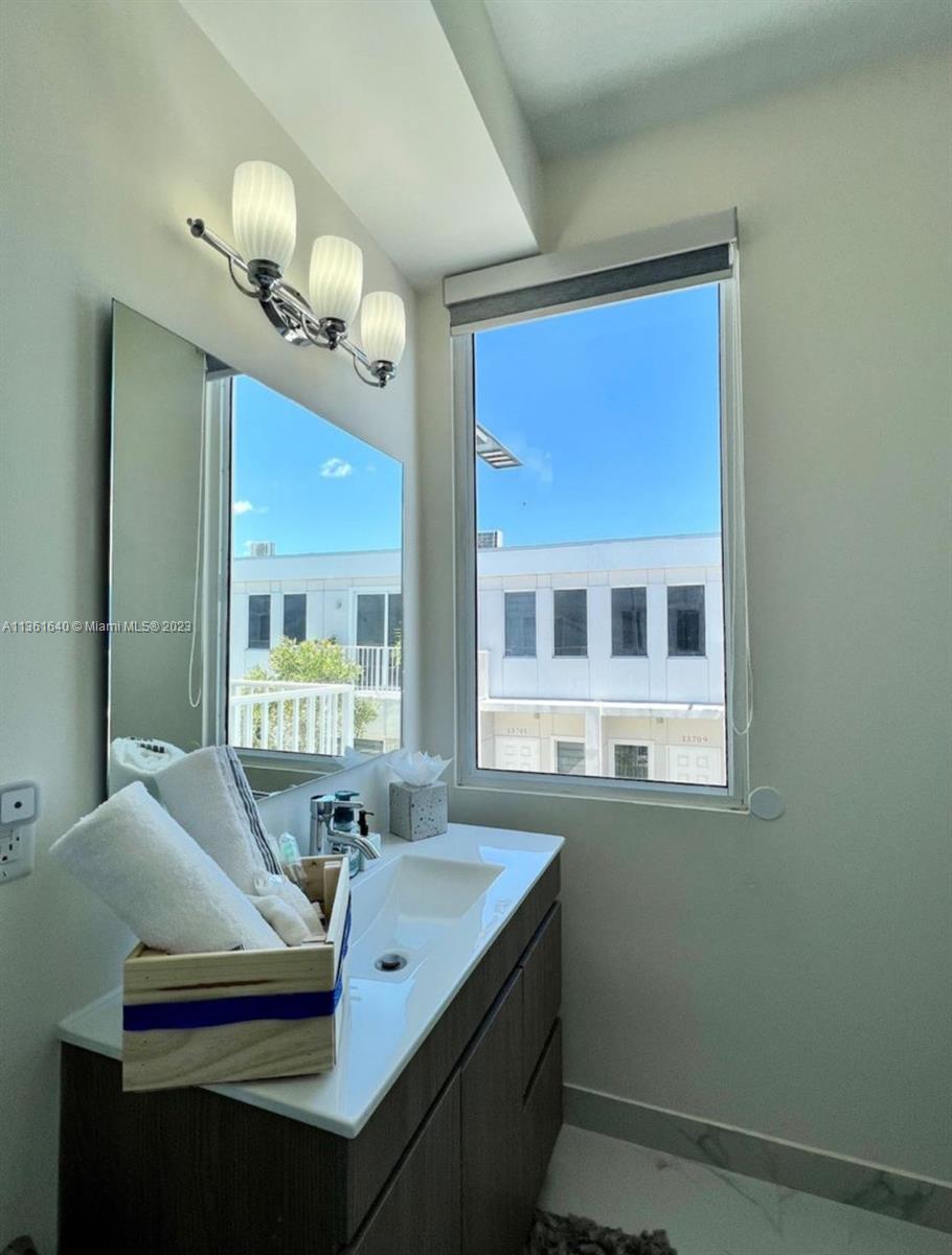 VITTORIA GARDENS - Residential