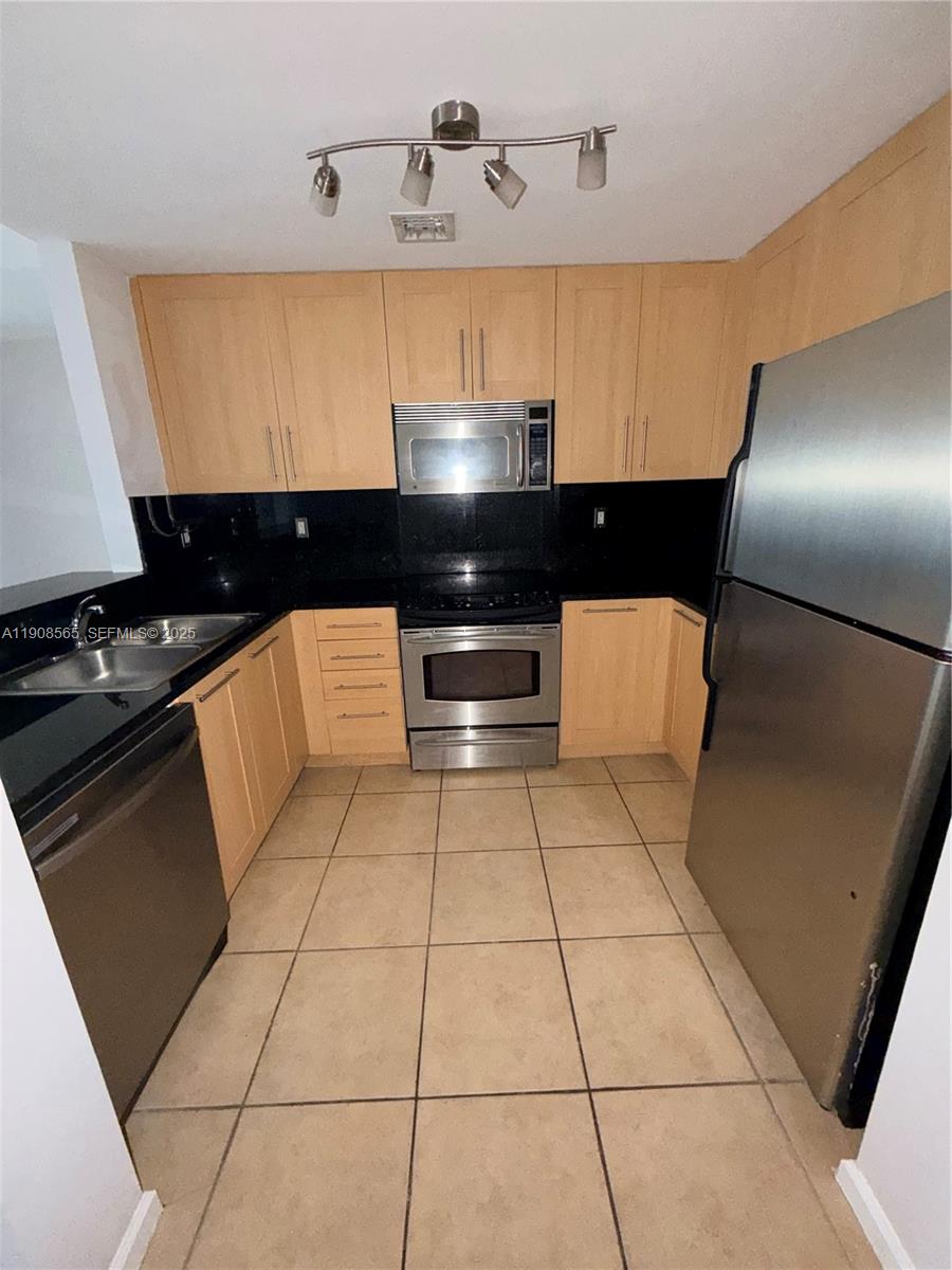 NURIVER LANDING CONDO - Residential