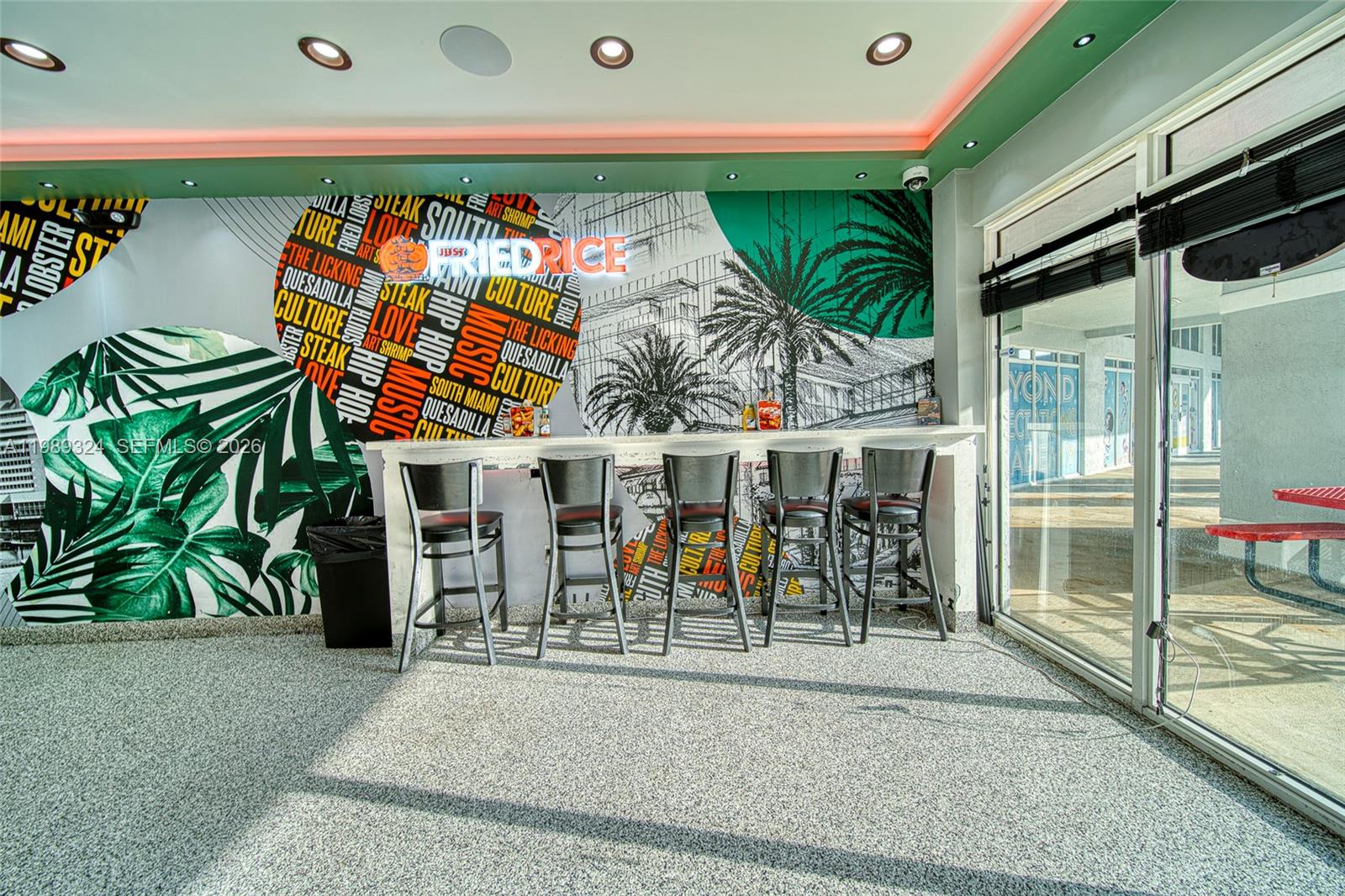 Completely Remodeled Restaurant on 184th Street off The Turnpike