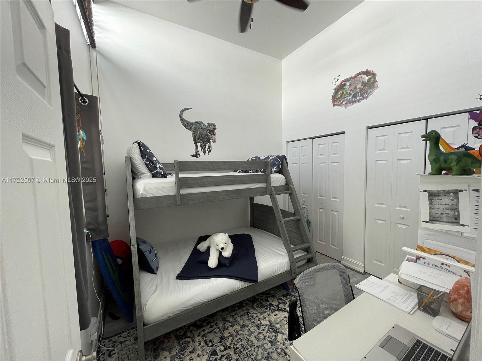 DELVISTA B CONDO - Residential