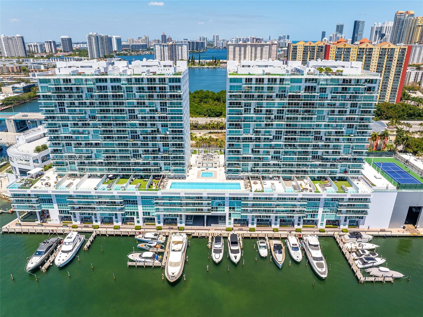400 Sunny Isles Blvd PH-03