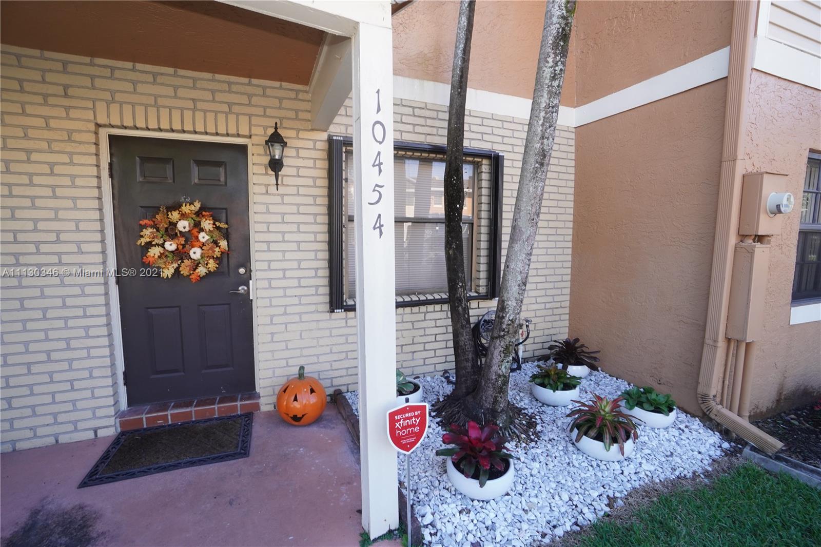 PEMBROKE POINTE SEC TWO - Residential