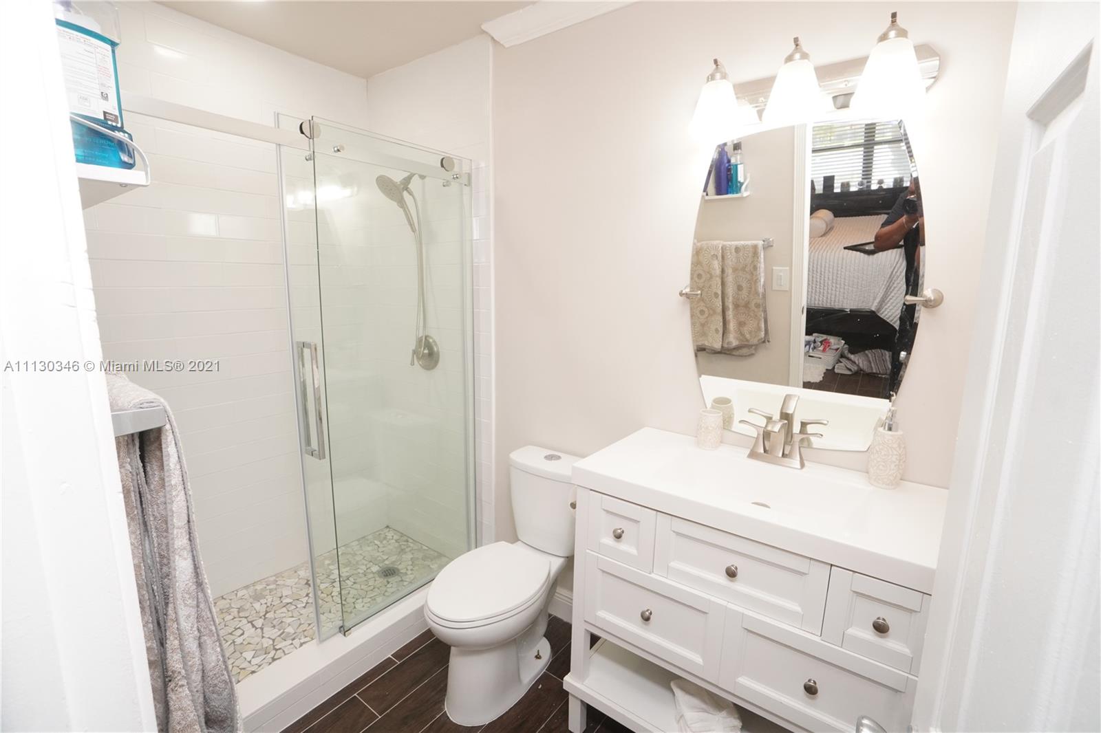 PEMBROKE POINTE SEC TWO - Residential