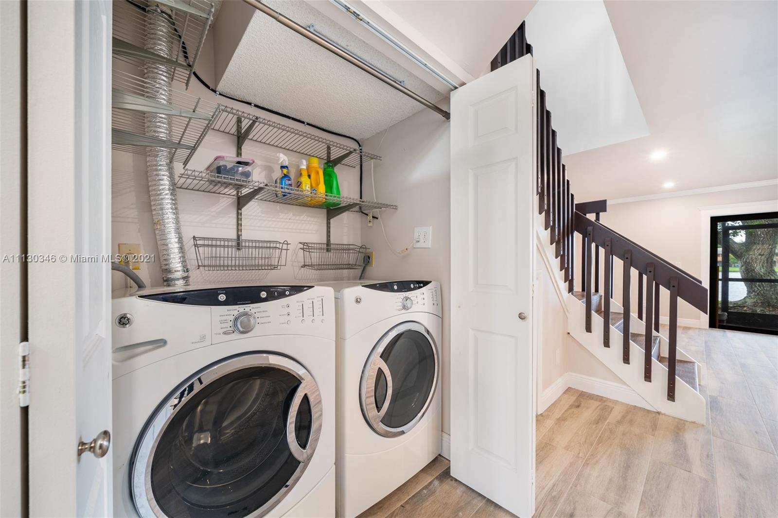 PEMBROKE POINTE SEC TWO - Residential