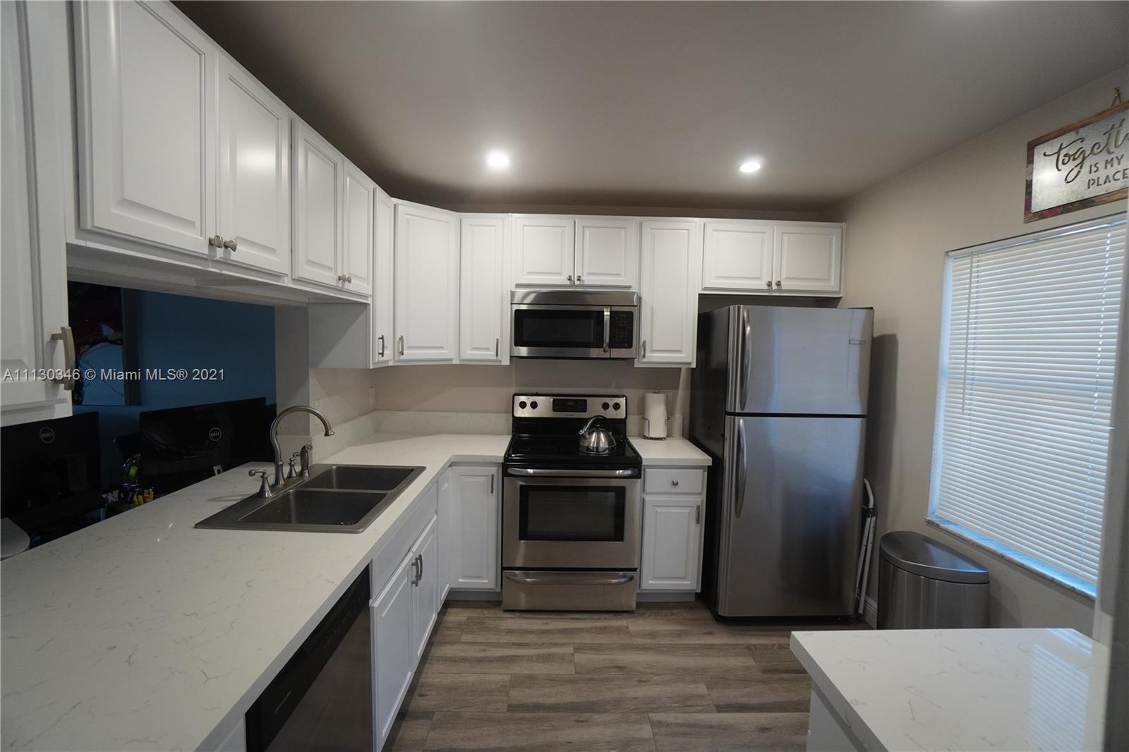 PEMBROKE POINTE SEC TWO - Residential