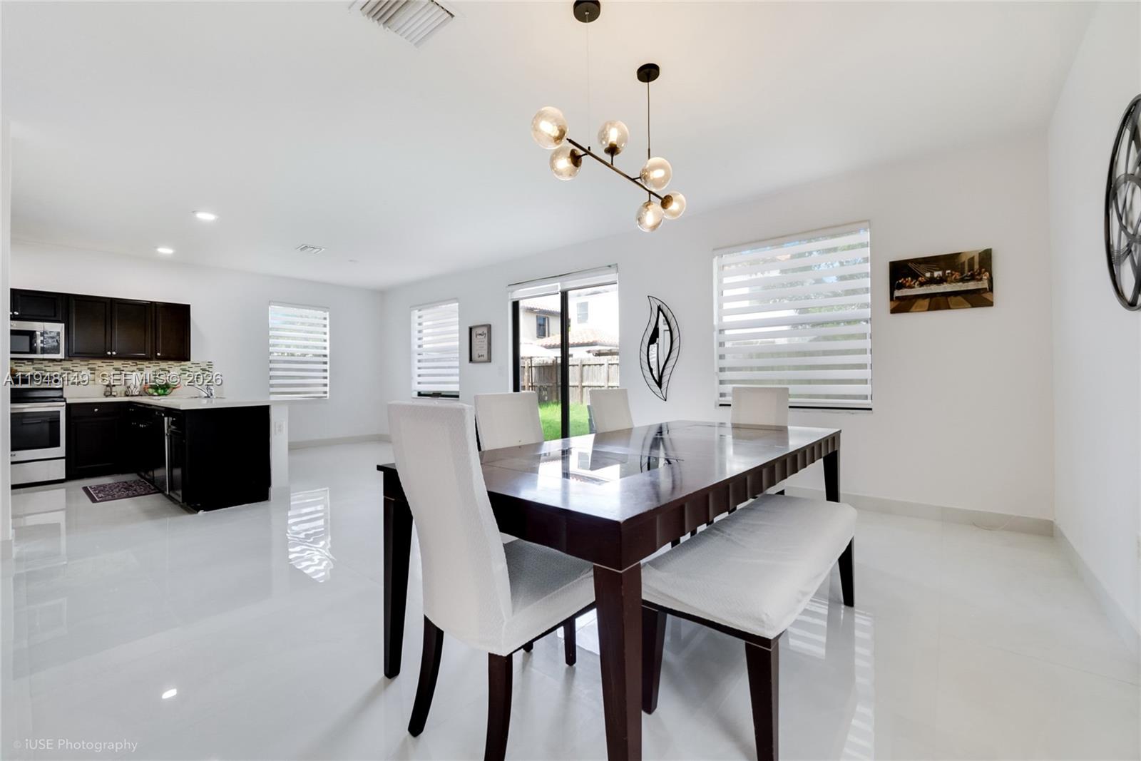 COCO PALM ESTATES - Residential