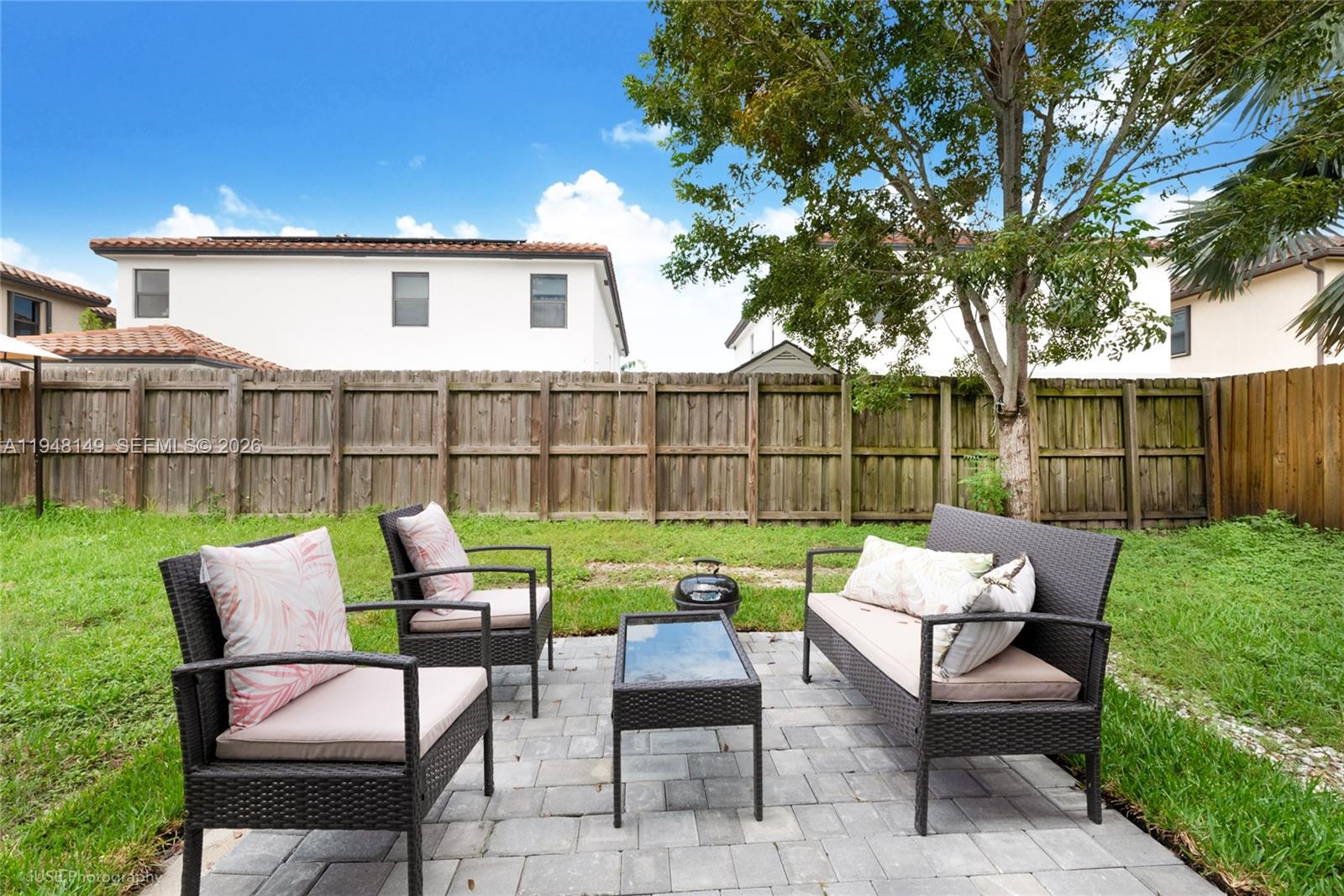 COCO PALM ESTATES - Residential