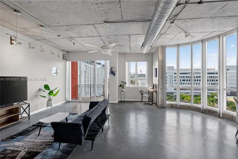 2001 Biscayne Blvd 2612 Miami FL 33137