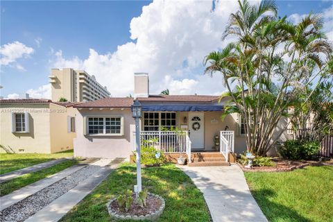 Single Family Residence in Miami FL 2601 25th St St.jpg