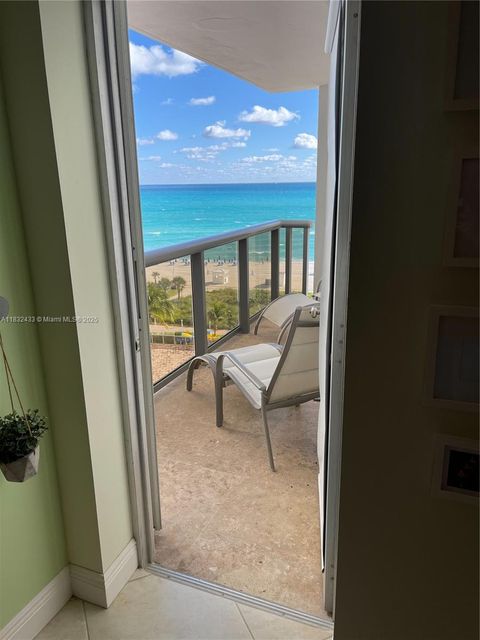 6039 Collins Ave 823 Miami Beach FL 33140