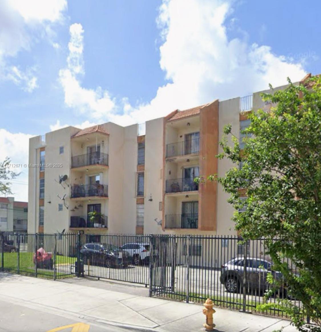 Property for Sale at 1051 Sw 1st St 303, Miami, Broward County, Florida - Bedrooms: 2 
Bathrooms: 2  - $269,999