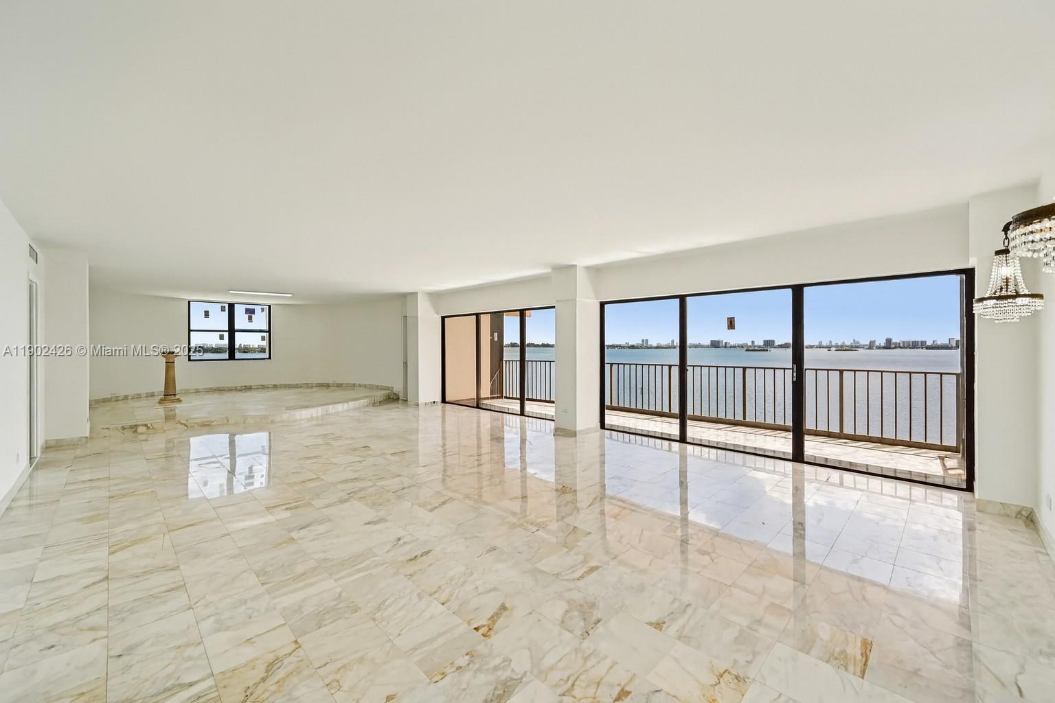 CRICKET CLUB CONDO - Residential