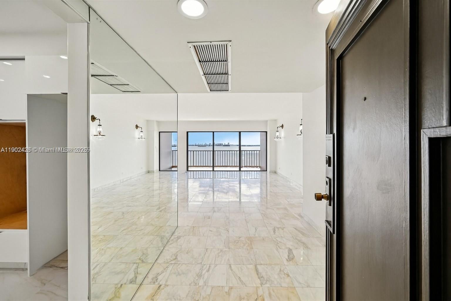 CRICKET CLUB CONDO - Residential