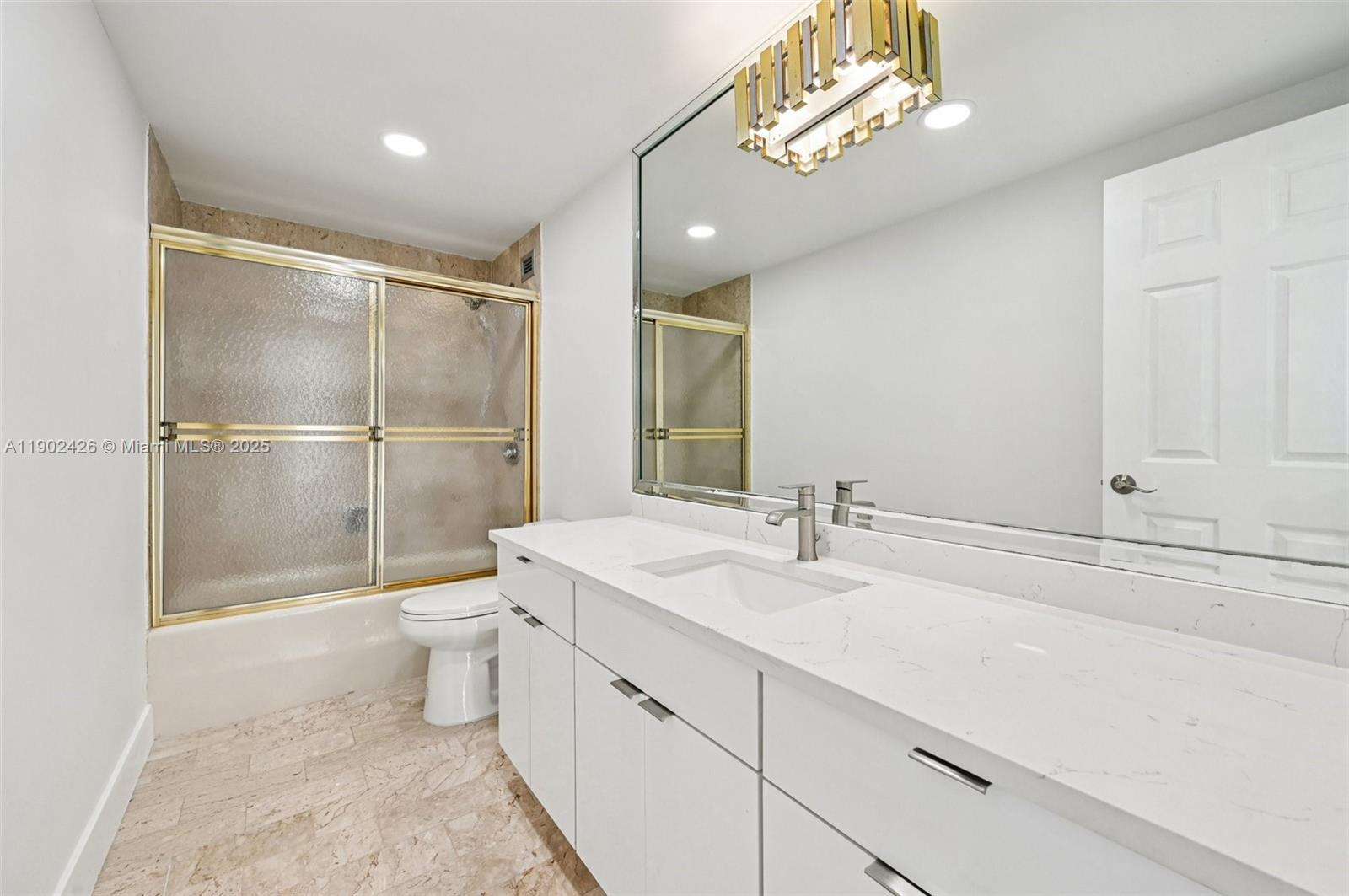 CRICKET CLUB CONDO - Residential