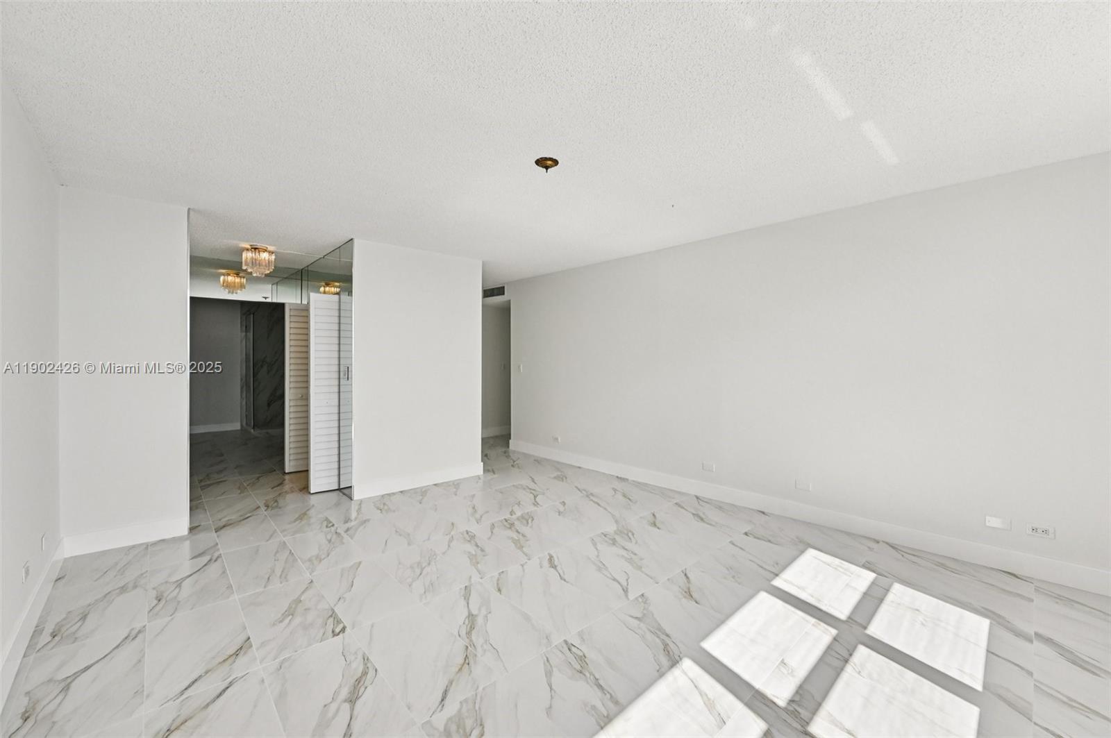 CRICKET CLUB CONDO - Residential