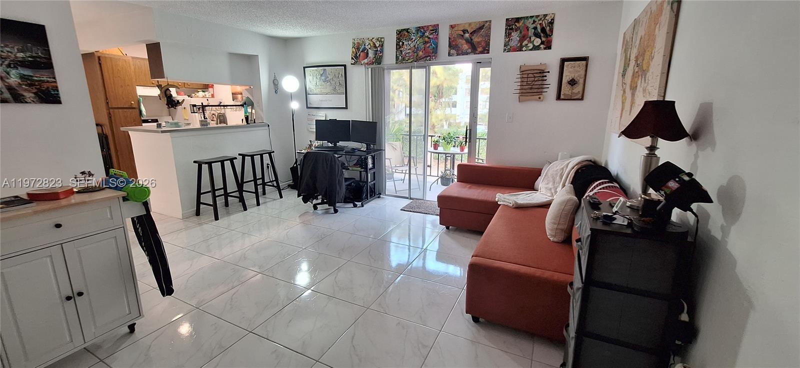 10832 N Kendall Dr U16