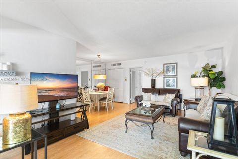 Tiny photo for 743 N Riverside Dr #4B, Pompano Beach, FL 33062 (MLS # A12026984)