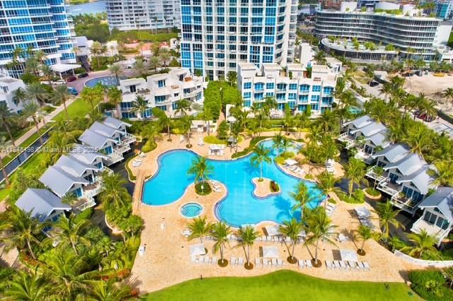 SUPERB CONDOMINIUM 2/2.5 WITHIN TRENDY AND CLASSY " CONTINIUM SOUTH OF 5th, FOR RENT STARTING: October 1st 2025 for 4,5 or 6 months . DIRECT ACCESS TO THE BEACH WITH EXCLUSIVE BEACH SERVICE. This luxurious 2-bedroom/ 2.5 baths unit at Continuum North Tower offers 2 large balconies . You will enjoy the split floor plan with plenty of closet space. Separate laundry room with storage space. Continuum offers a wide and superb choice of amenities and common areas in South Beach, 3 tennis courts, 2 resort-style pools, lap pool, 3 floors wellness and fitness center offering numerous free classes. Restaurant on site . Service Dogs are the only accepted dogs