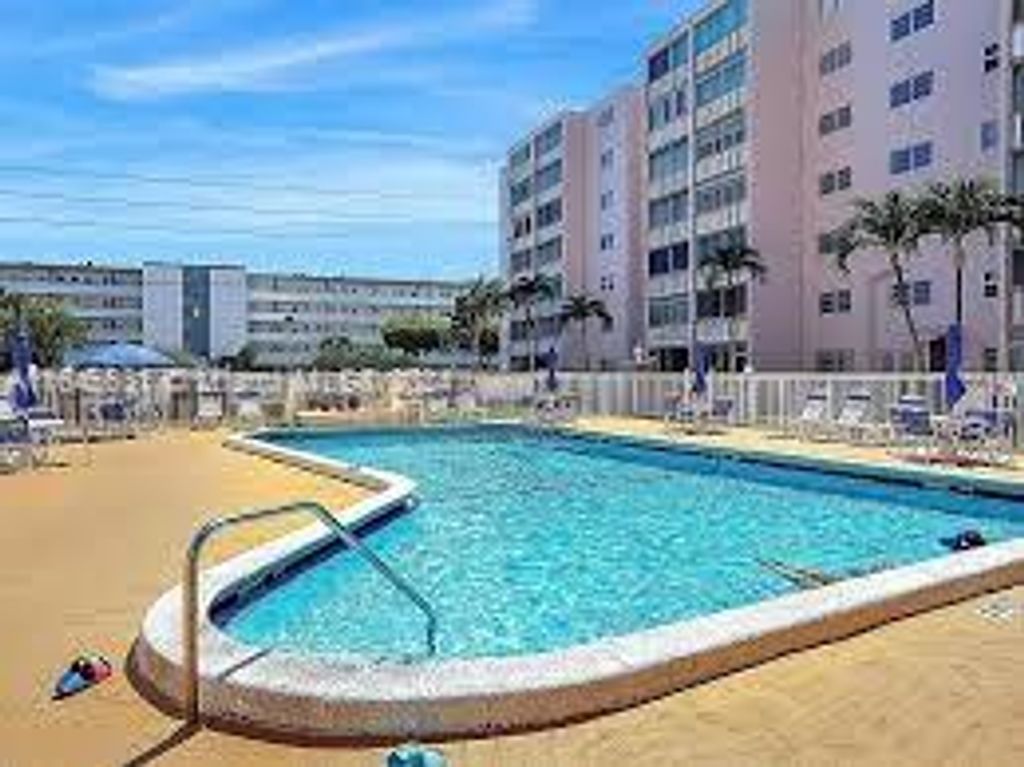 Photo of 232 NE 12th Ave #108, Hallandale Beach, FL 33009 (MLS # A11645631)