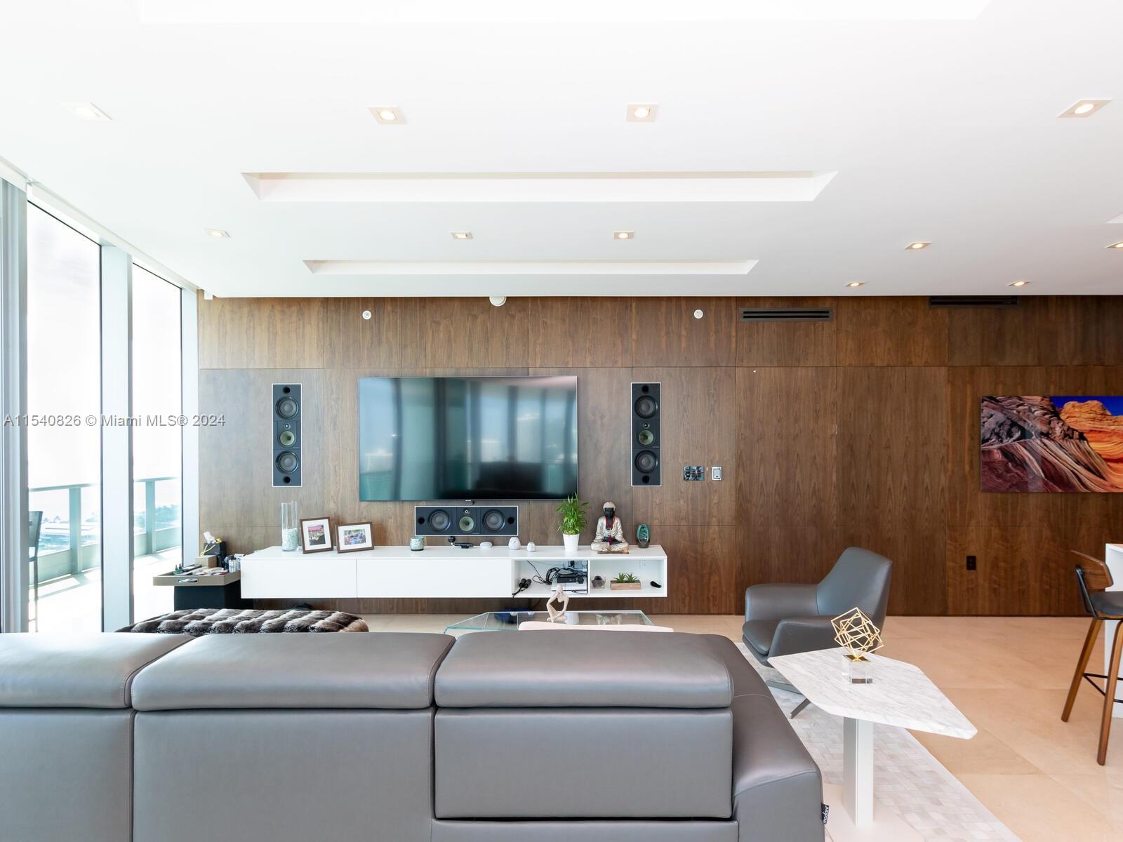 900 BISCAYNE BAY CONDO - Residential