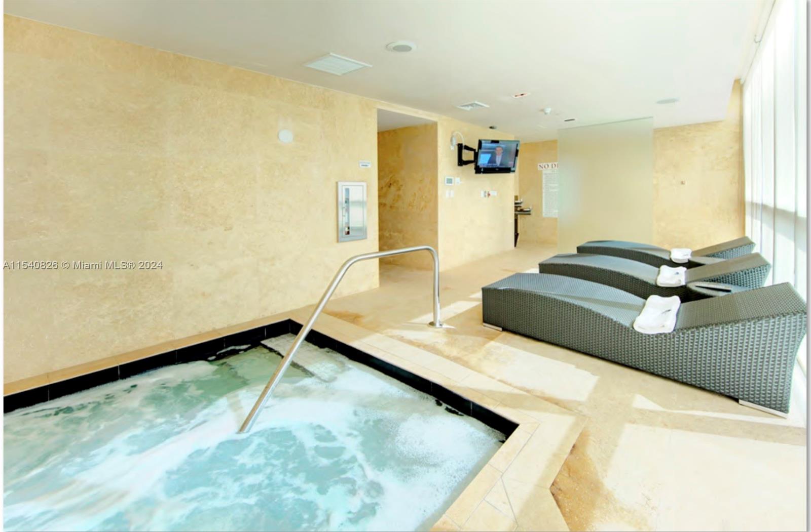 900 BISCAYNE BAY CONDO - Residential