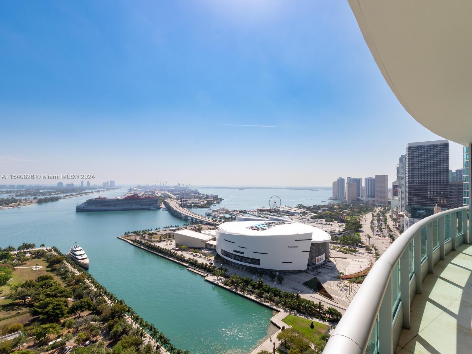 900 BISCAYNE BAY CONDO - Residential