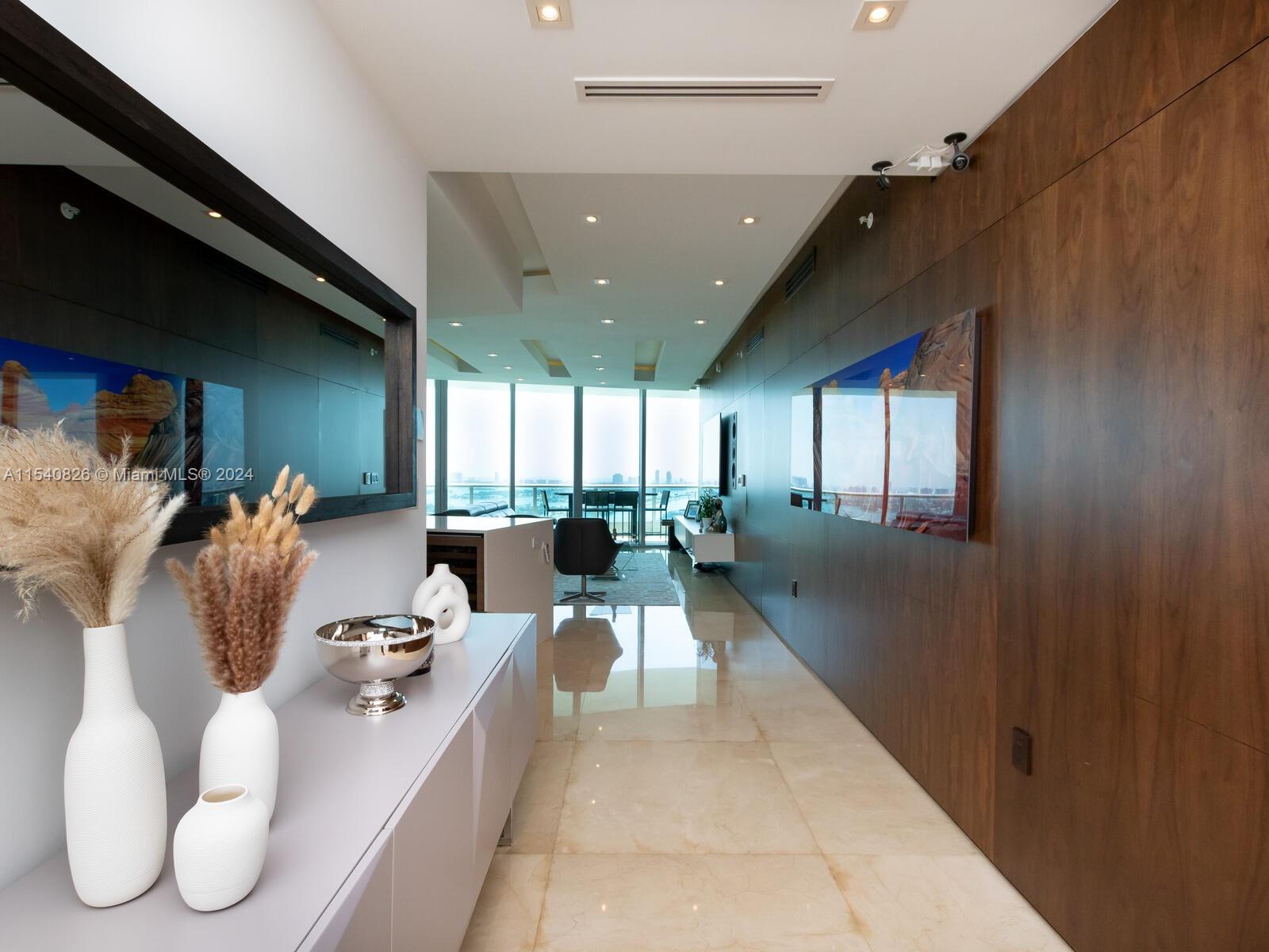 900 BISCAYNE BAY CONDO - Residential