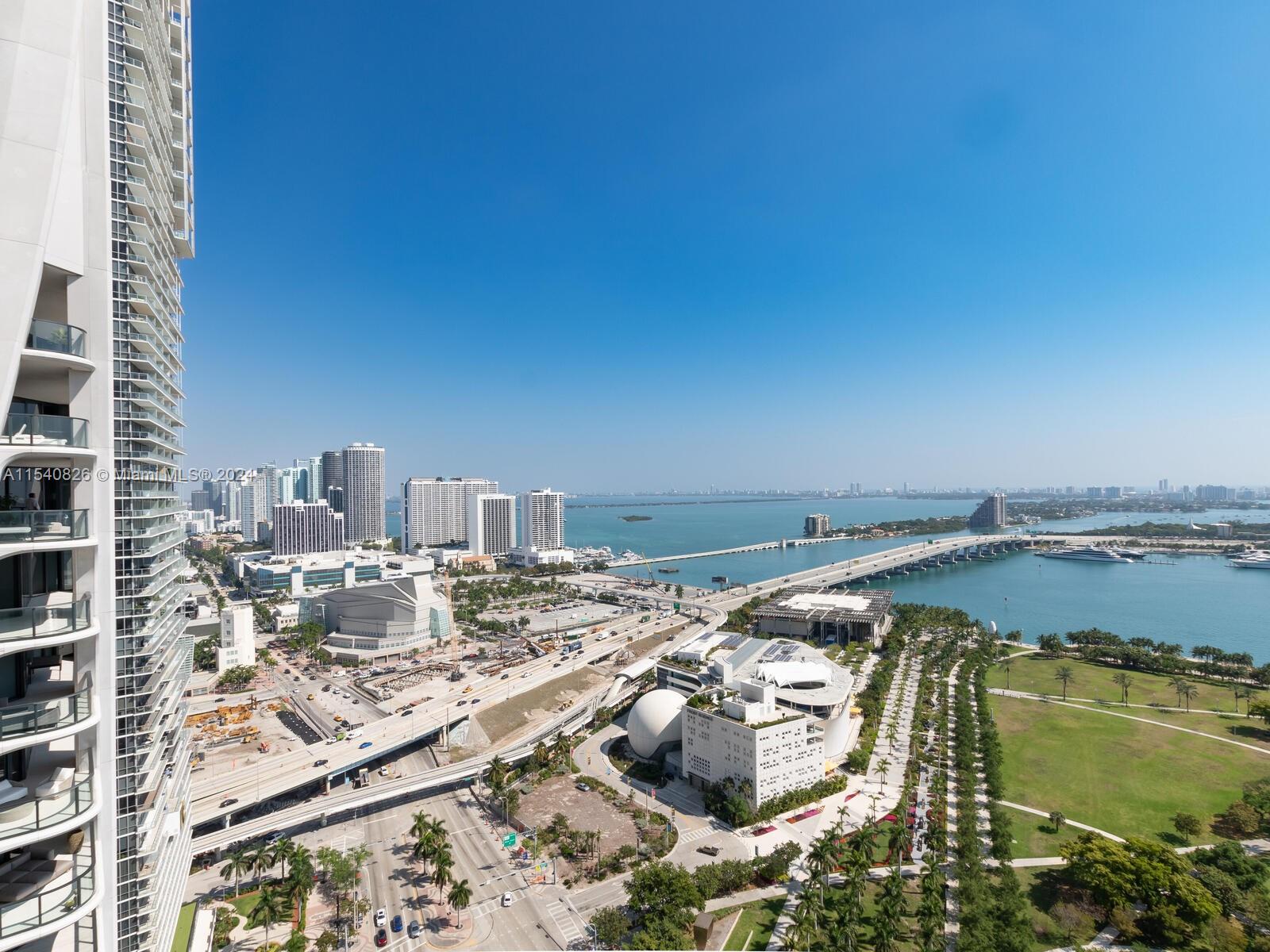 900 BISCAYNE BAY CONDO - Residential