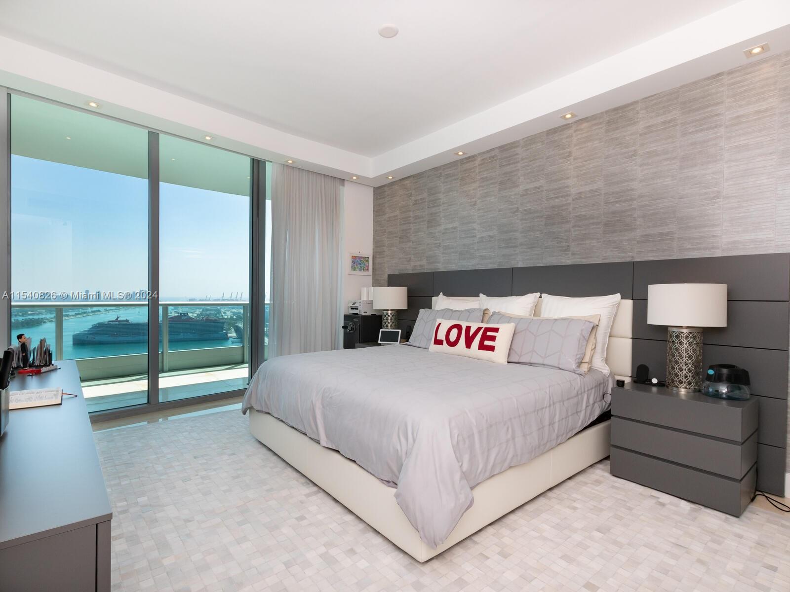 900 BISCAYNE BAY CONDO - Residential