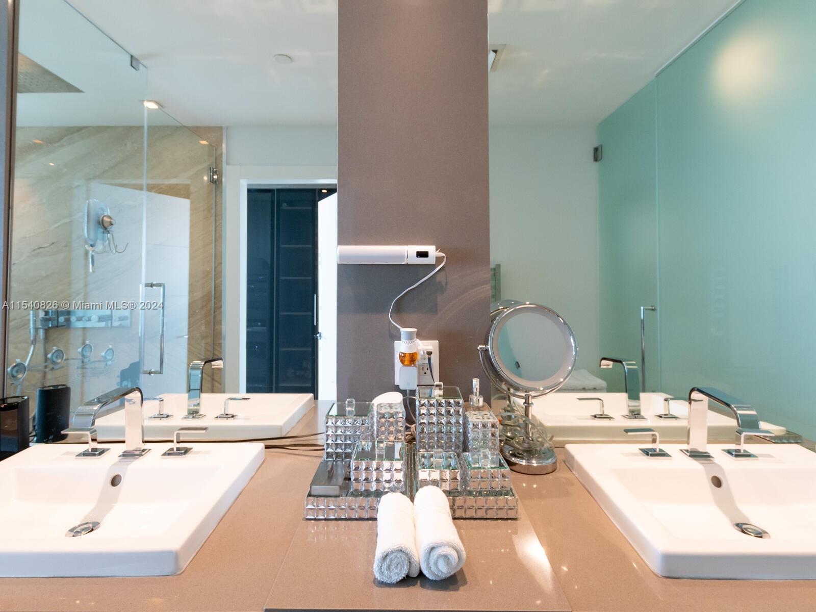 900 BISCAYNE BAY CONDO - Residential