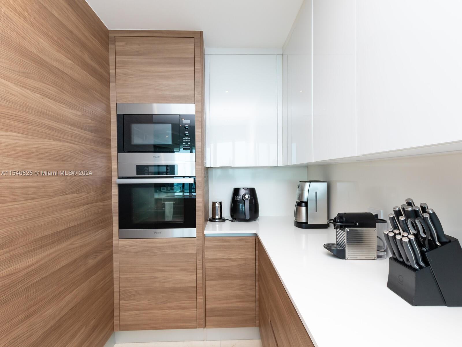 900 BISCAYNE BAY CONDO - Residential