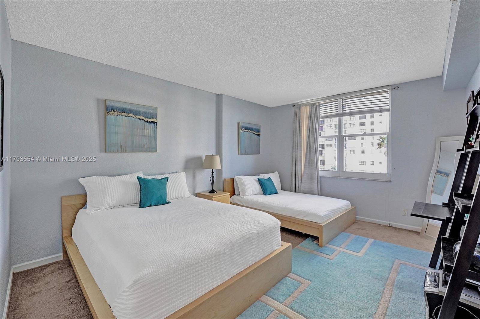 WAVE CONDO - Residential Lease