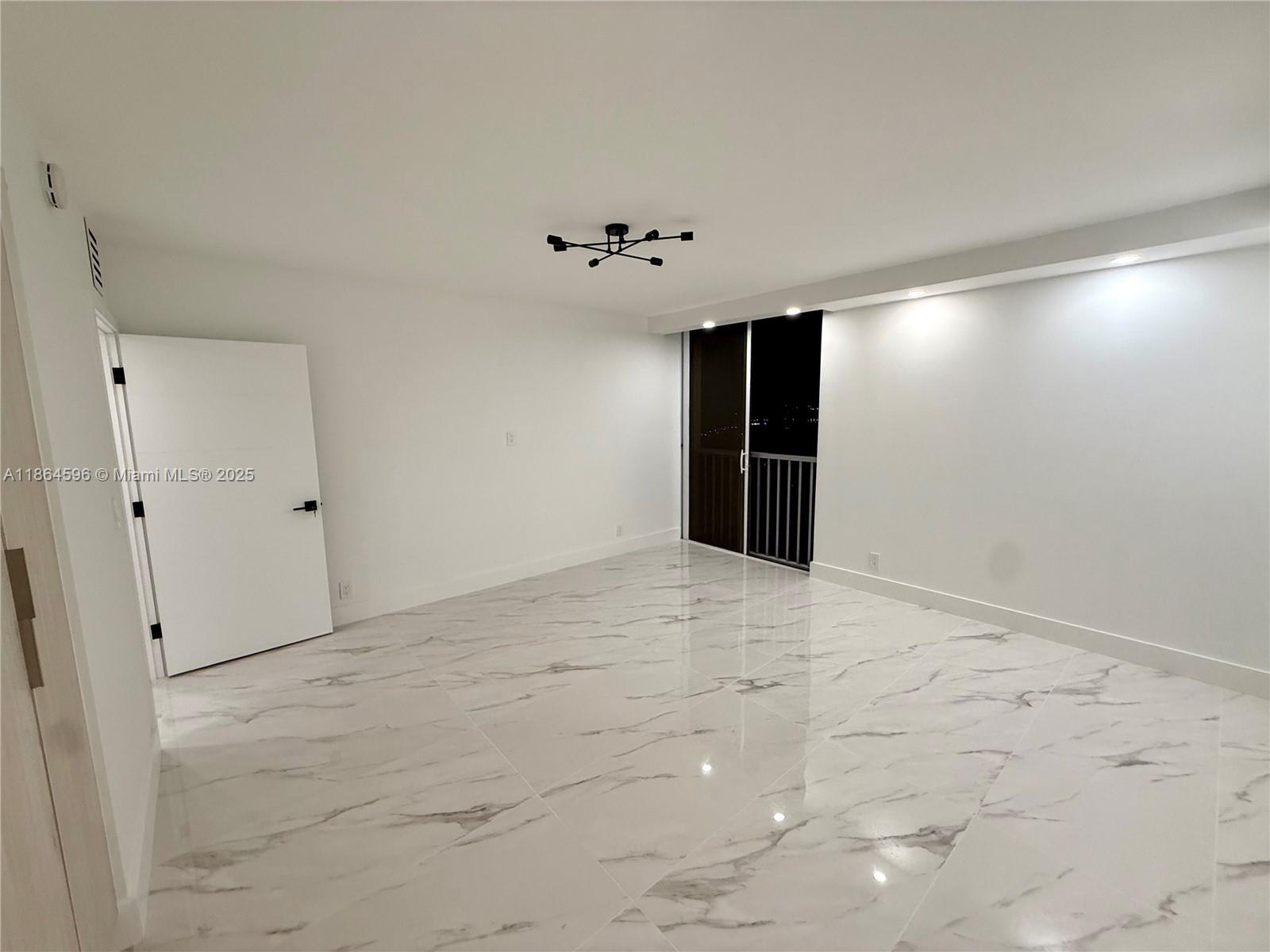 TURNBERRY ISLE CONDO - Residential