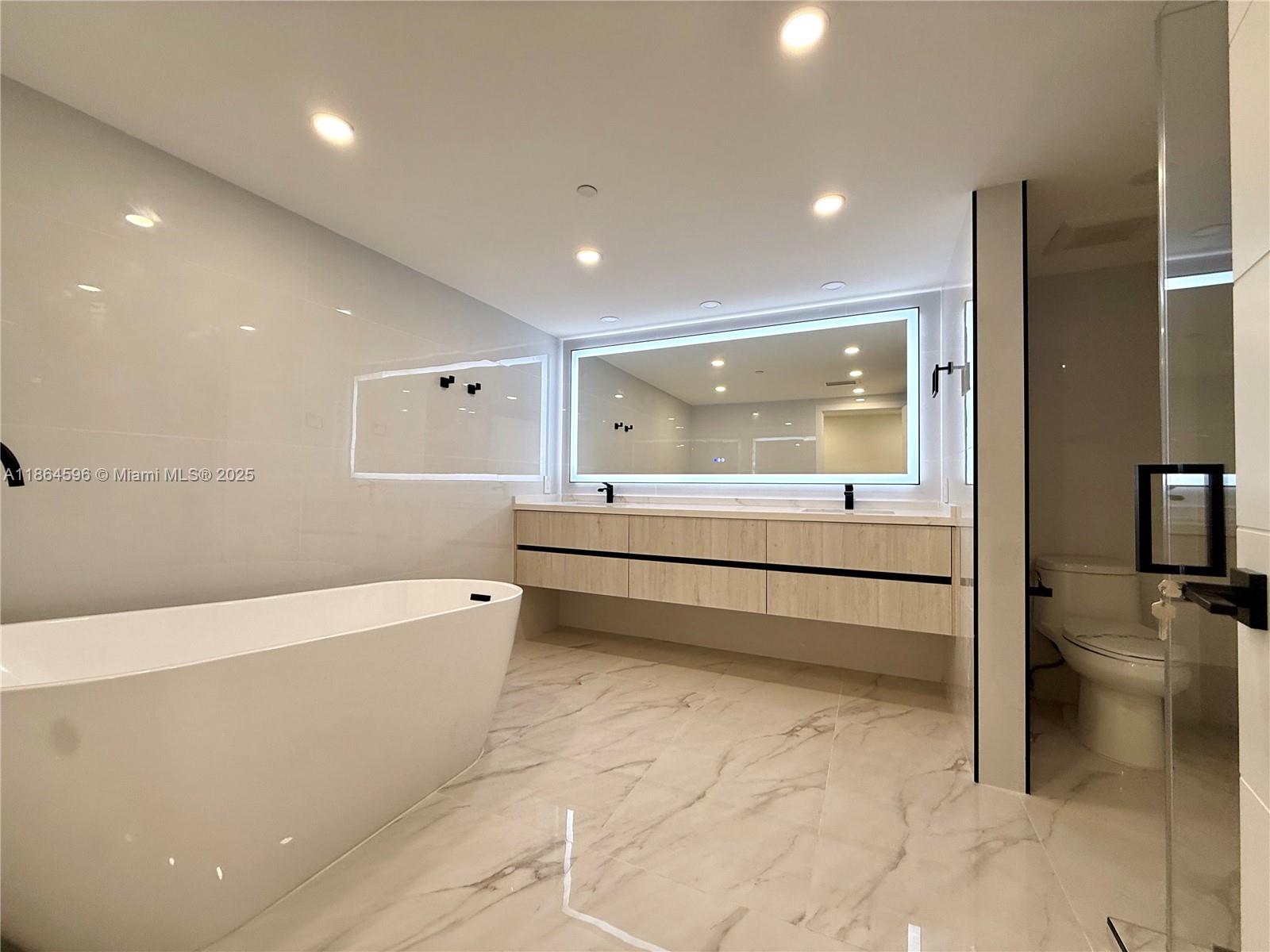 TURNBERRY ISLE CONDO - Residential