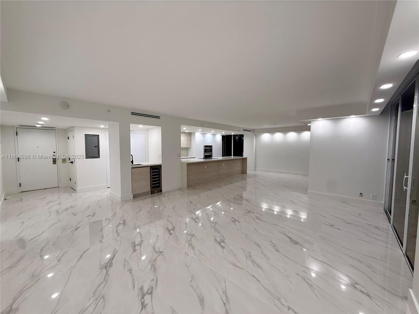 TURNBERRY ISLE CONDO - Residential