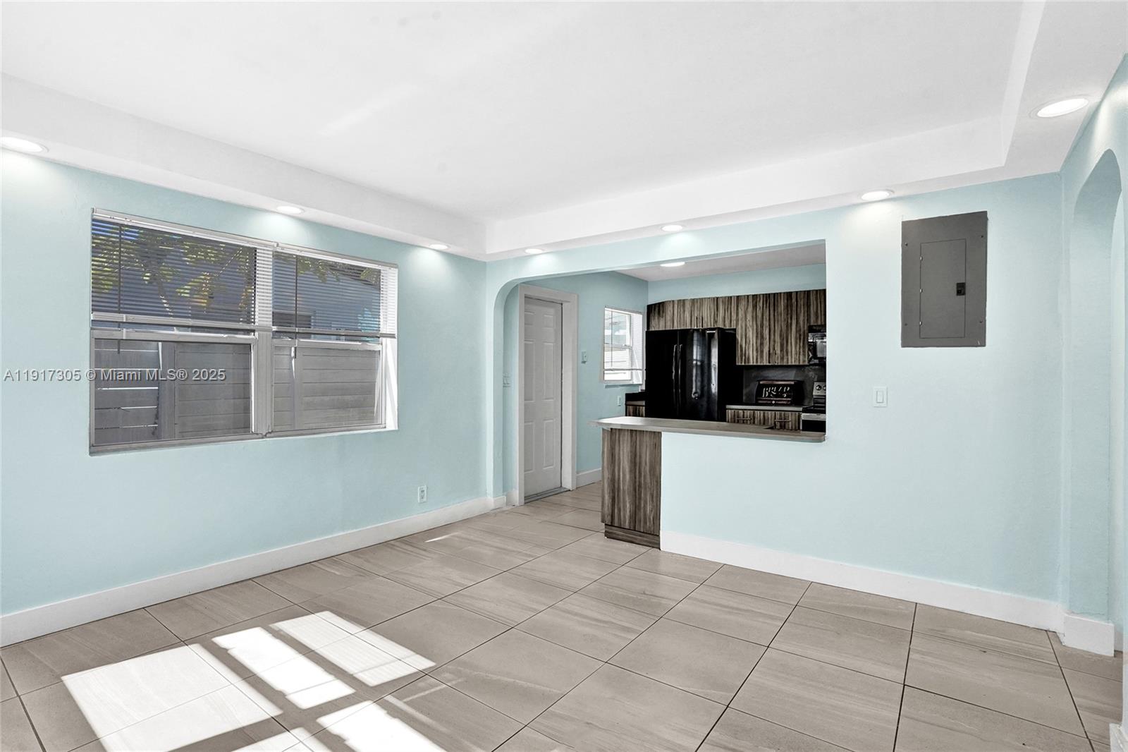 HOLLYWOOD PARK - Residential Income